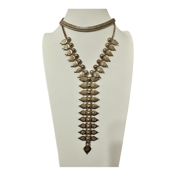 Jewelry - Elegant Antique Gold Choker and Statement Piece Necklace in one.